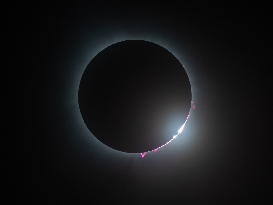 AP_Baileys_Beads_4-8-24_Eclipse_Dan_Hyslop